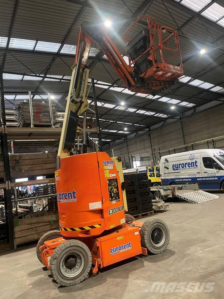 JLG E 300 AJP Sakselifter