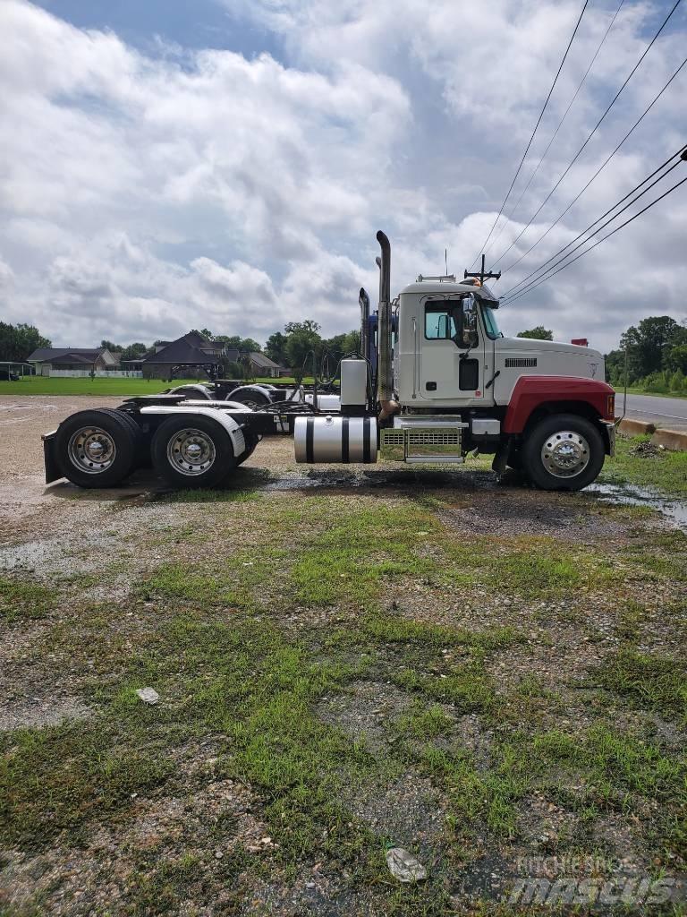Mack P 164 T Chassis