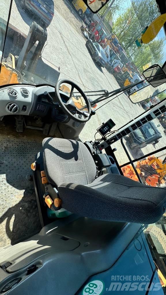 Volvo L 90 F Hjullastere