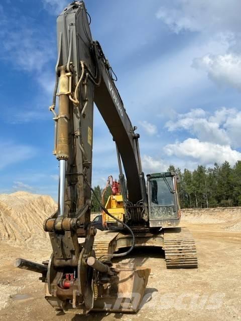 Volvo EC 300 EL Beltegraver