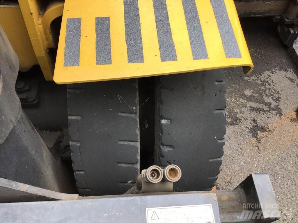 Yale GDP70VX Diesel Trucker