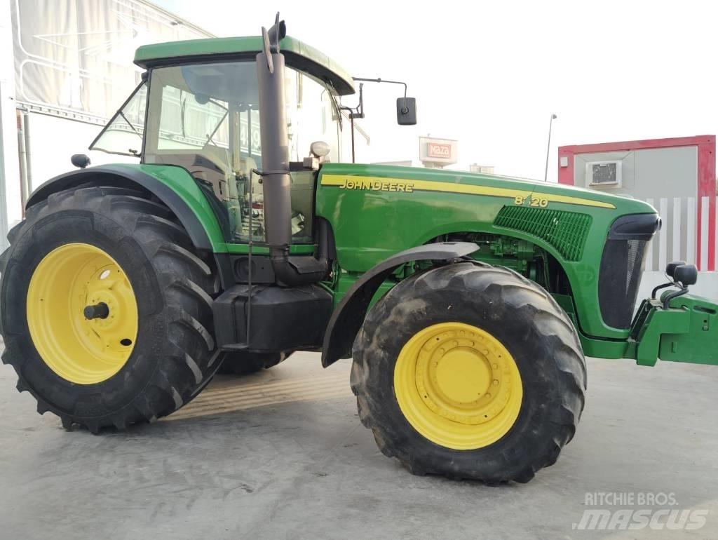 John Deere 8320 Traktorer