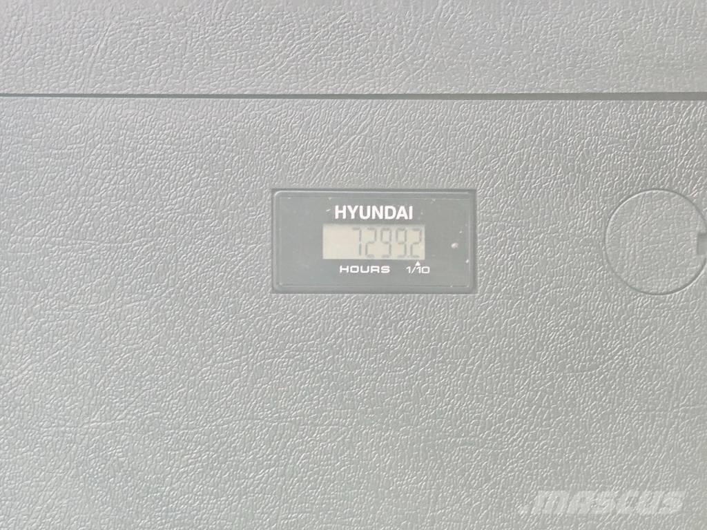 Hyundai HX 300 Beltegraver