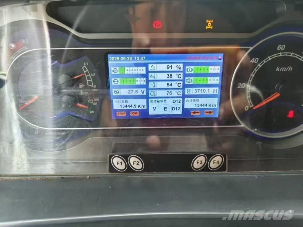 Sany SAC2600C8 Allterreng kraner