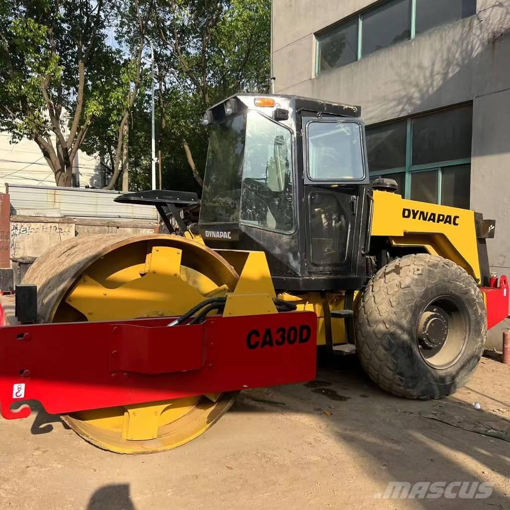 Dynapac CA 30 D Valsetog