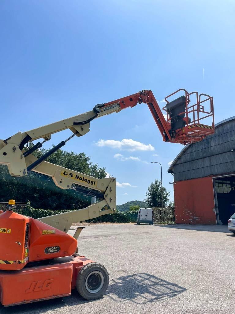 JLG E 400 AJP Leddede bomlifter