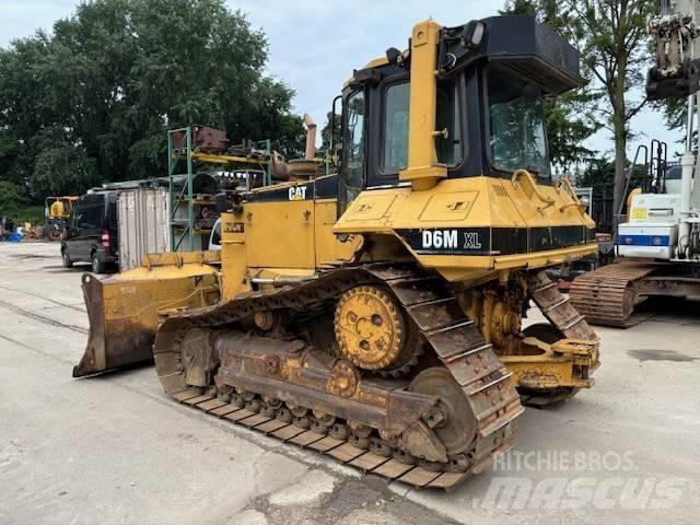 CAT D 6 M XL Dozere Beltegående