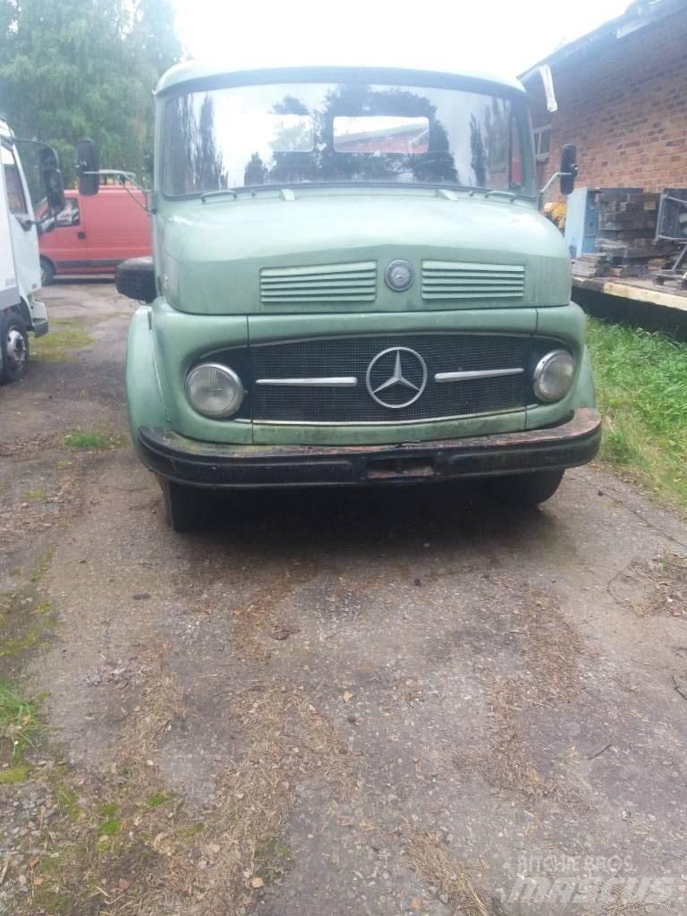 Mercedes-Benz 1113 Tippbil