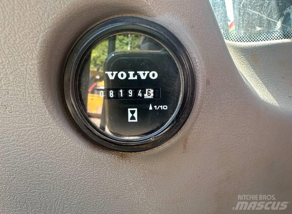 Volvo EC 140 EL Beltegraver