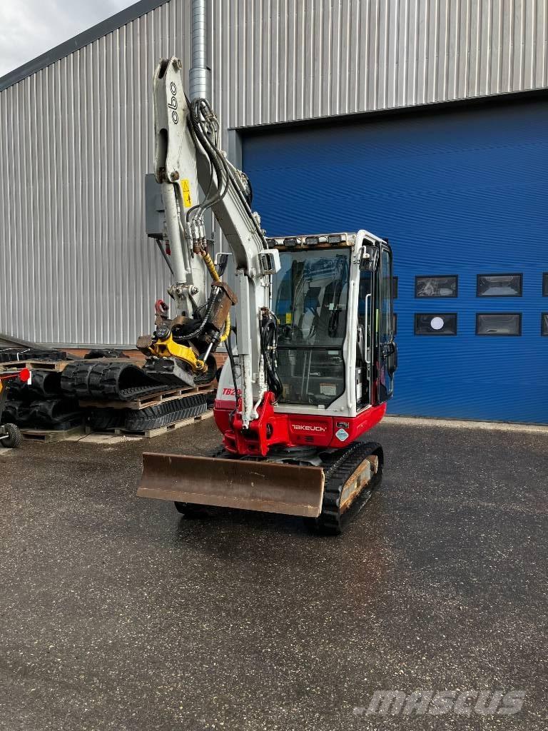Takeuchi TB 230 Minigravere <7t