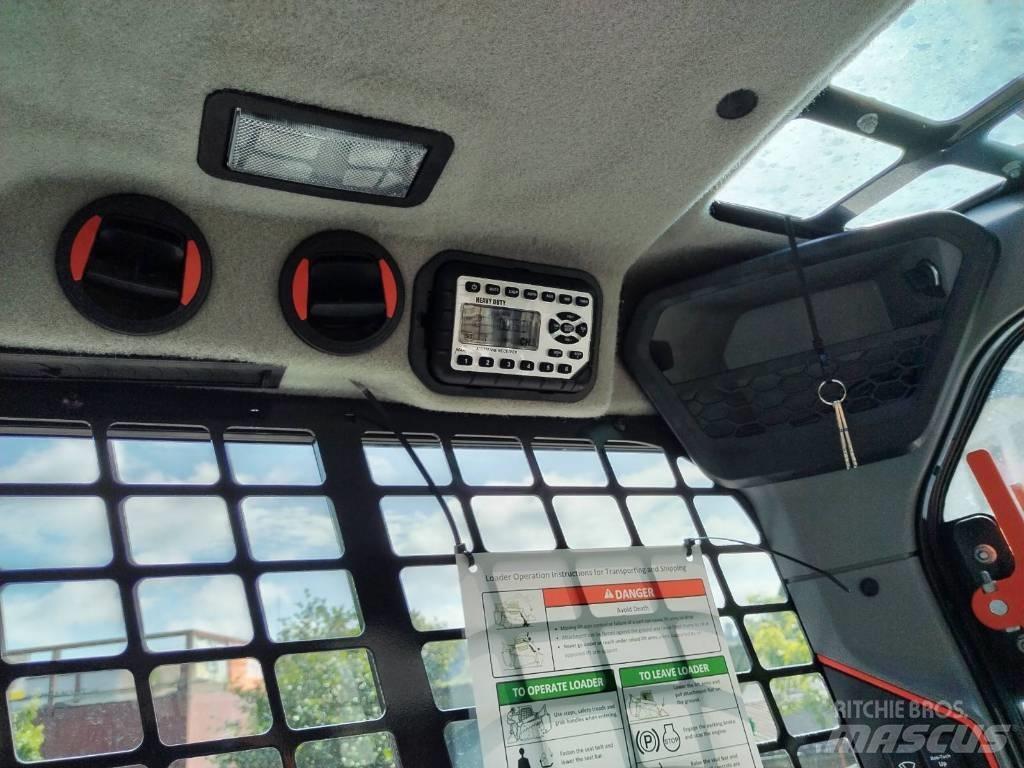 Bobcat T86 Beltelastere