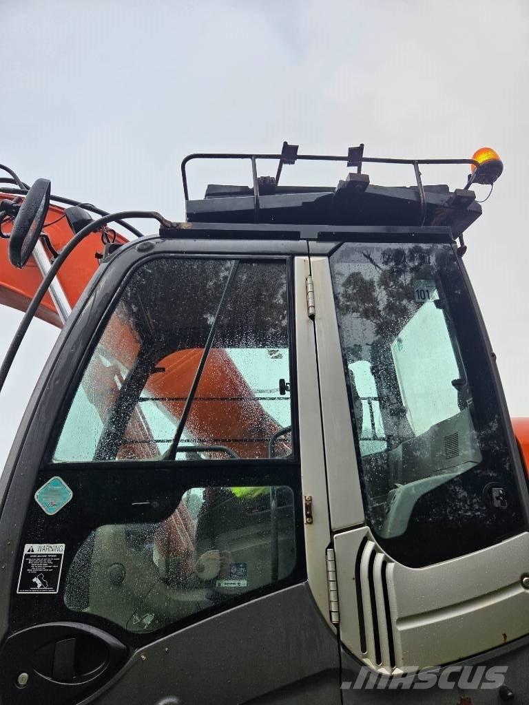 Hitachi ZX 210 LC-3 Beltegraver