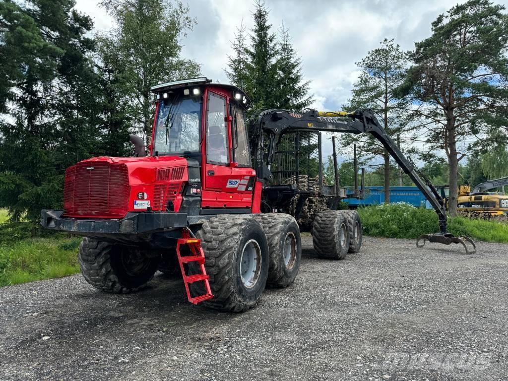 Komatsu 895 Lassbærere