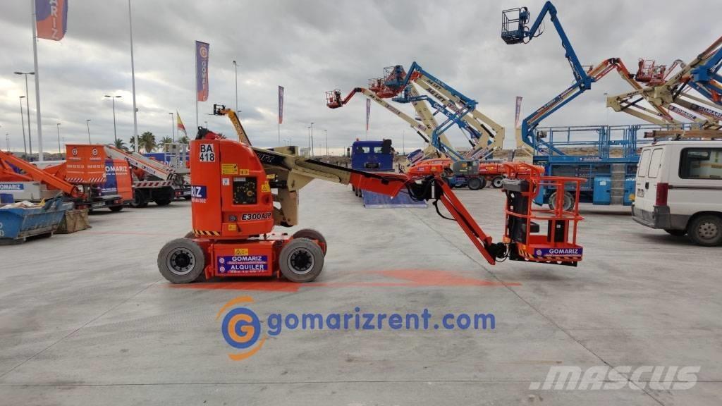 JLG E 300 AJP Leddede bomlifter