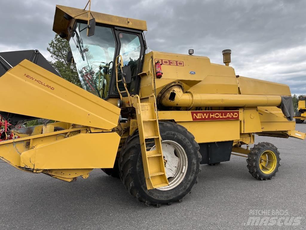 New Holland 8030 12´ Skurtreskere