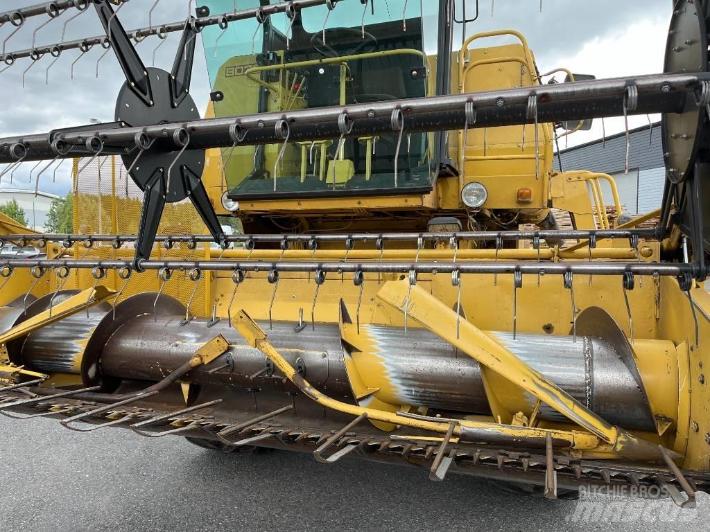 New Holland 8030 12´ Skurtreskere