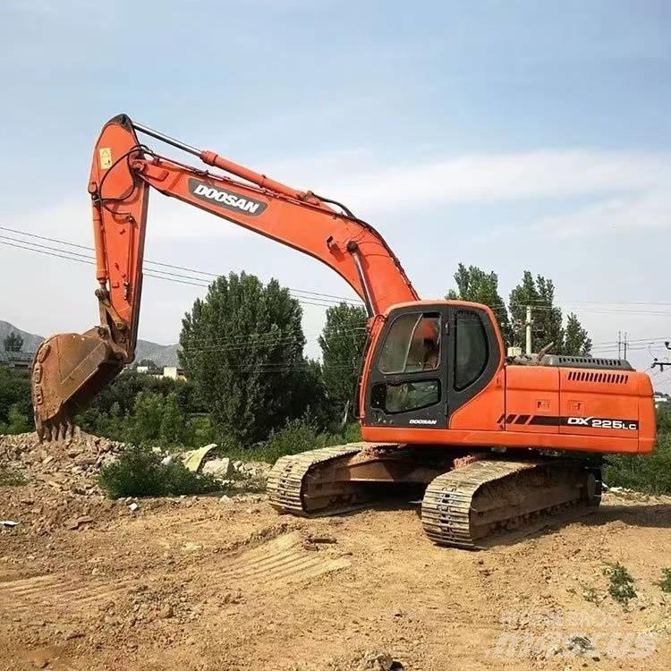 Doosan DX 225 LC-9C Beltegraver