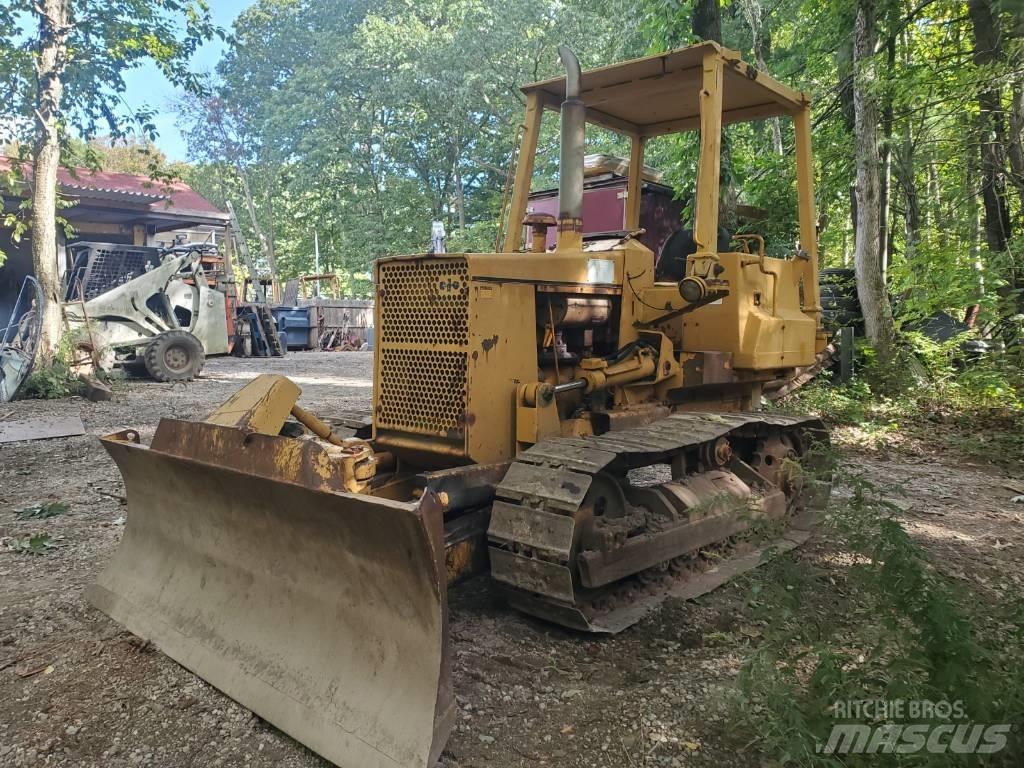 Komatsu D 31 A-17 Dozere Beltegående