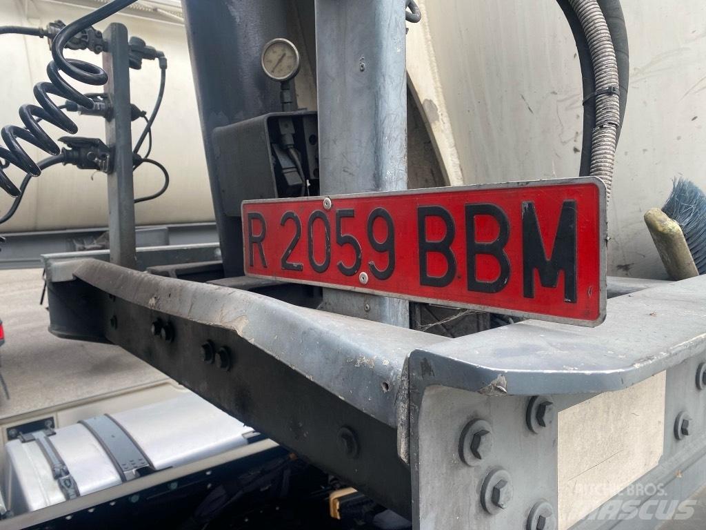 Spitzer SK2452CAL Tanksemi