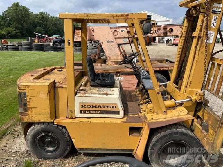 Komatsu FG 40ZT-4 Gaffeltrucker - Annet