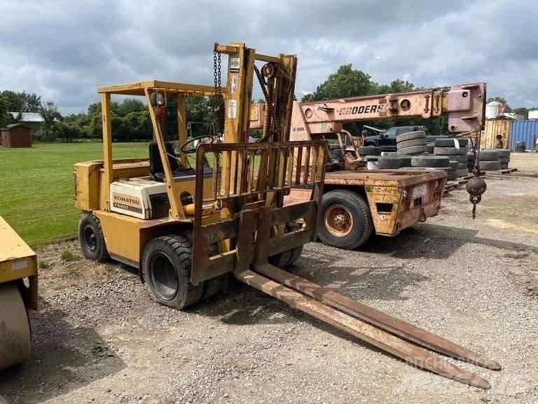 Komatsu FG 40ZT-4 Gaffeltrucker - Annet