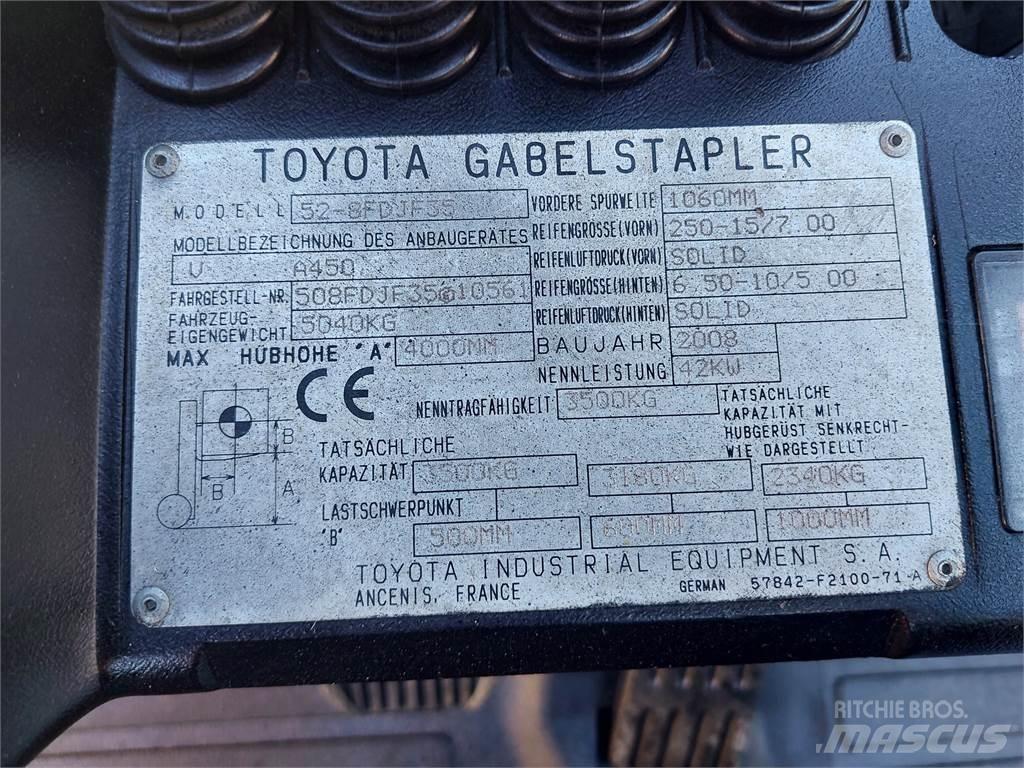 Toyota 52 8FDJF35 Diesel Trucker