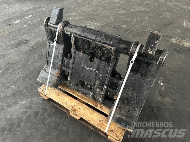 CAT 966 SZYBKOZŁACZE Skuffer