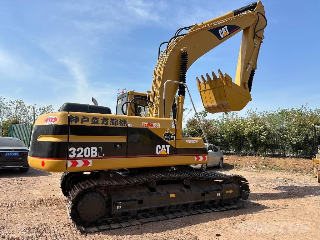 CAT 320 B Beltegraver