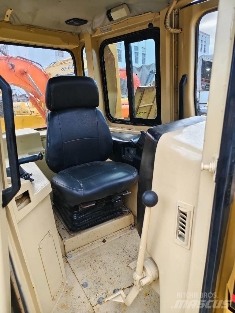 CAT D 7 R Dozere Beltegående
