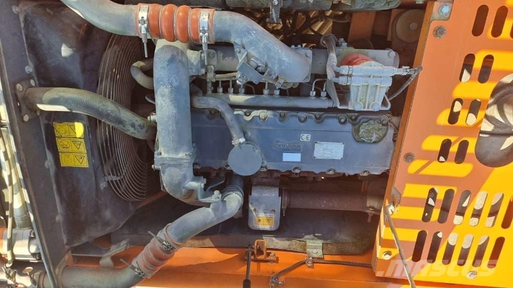 Doosan DX 225 Beltegraver