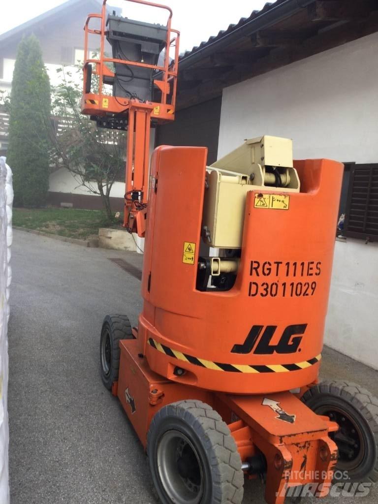 JLG E 300 AJP Leddede bomlifter