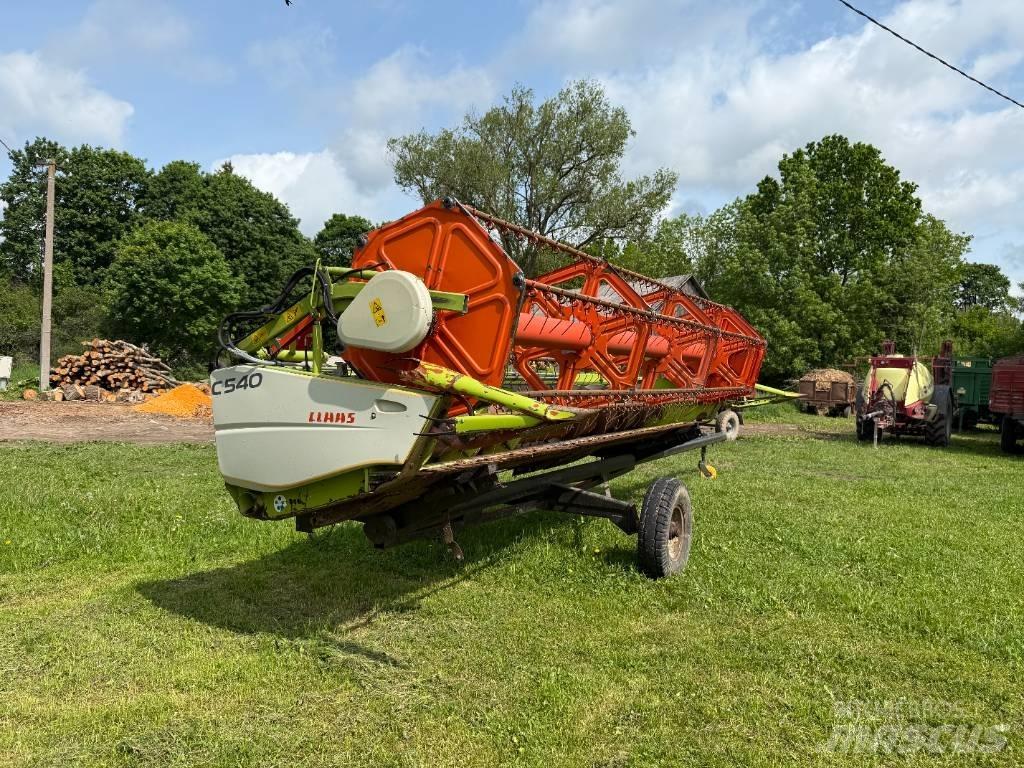 CLAAS Avero 240 Skurtreskere