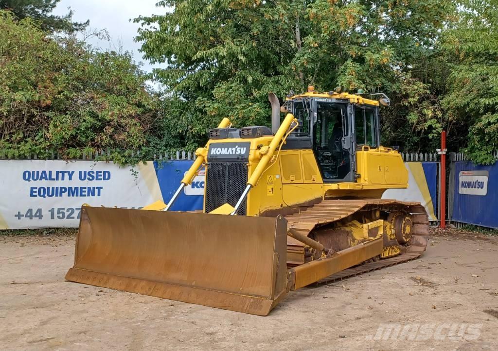 Komatsu D65PX-18E0 Dozere Beltegående