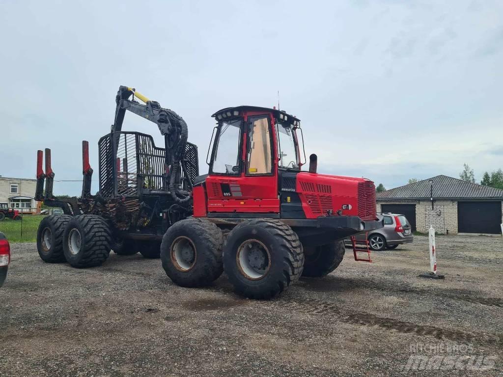 Komatsu 895 Lassbærere