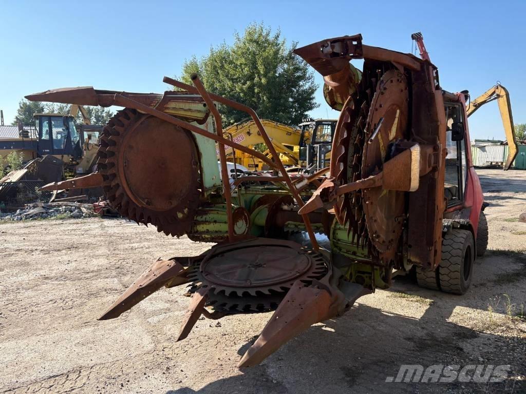 CLAAS RU 450 Selvdrevne fôrhøstere