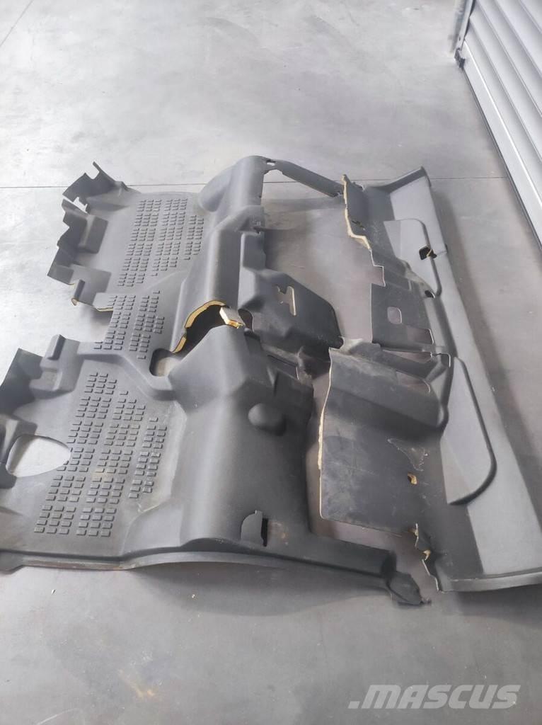 Nissan Floor Mat Førerhus og Interiør
