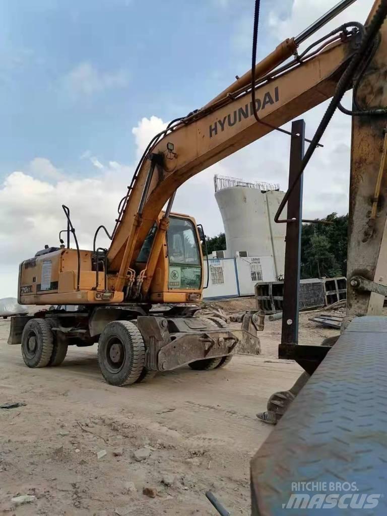 Hyundai 210W Hjulgravere