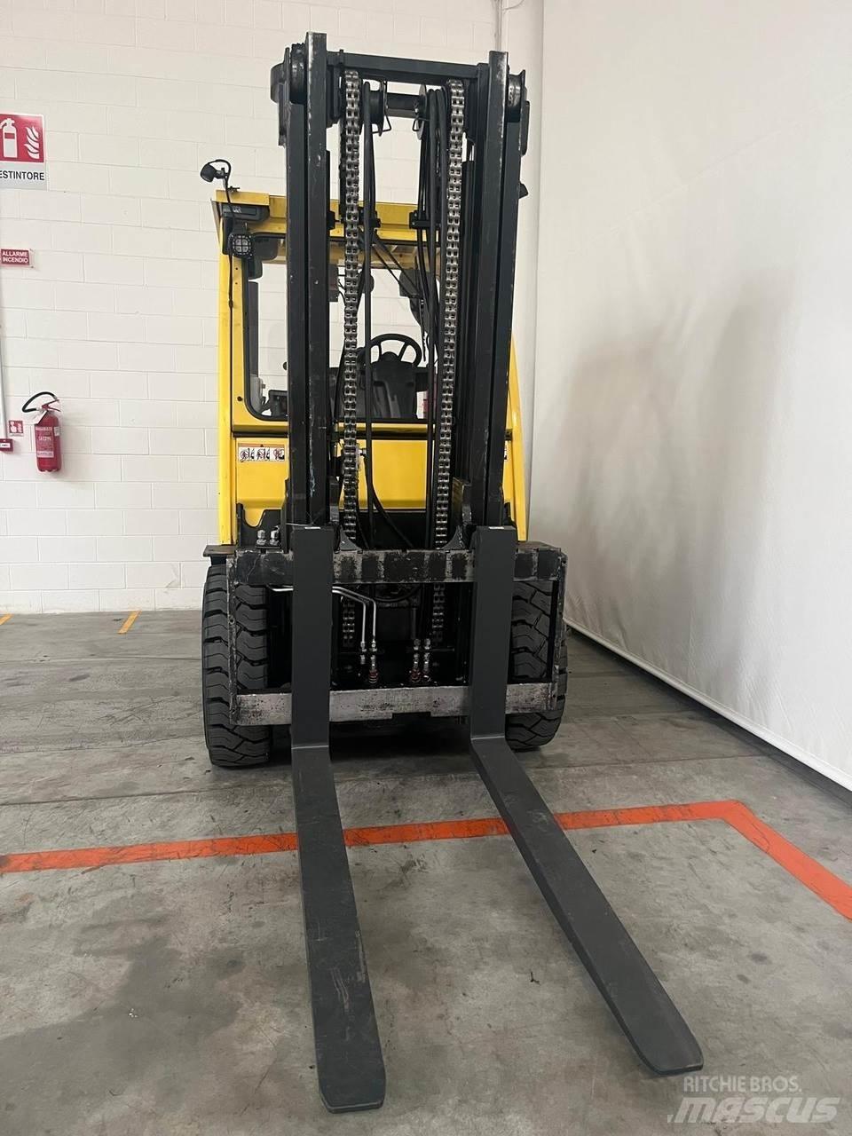 Hyster H5.5FT Diesel Trucker