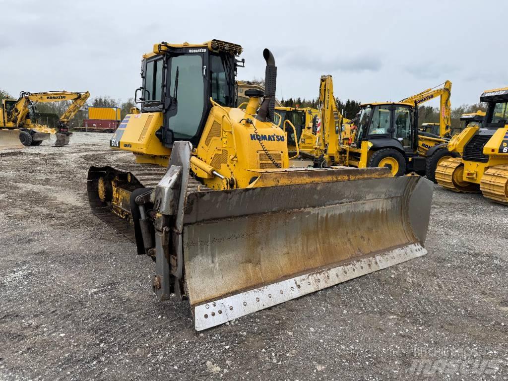 Komatsu D 61 PX-24 Dozere Beltegående