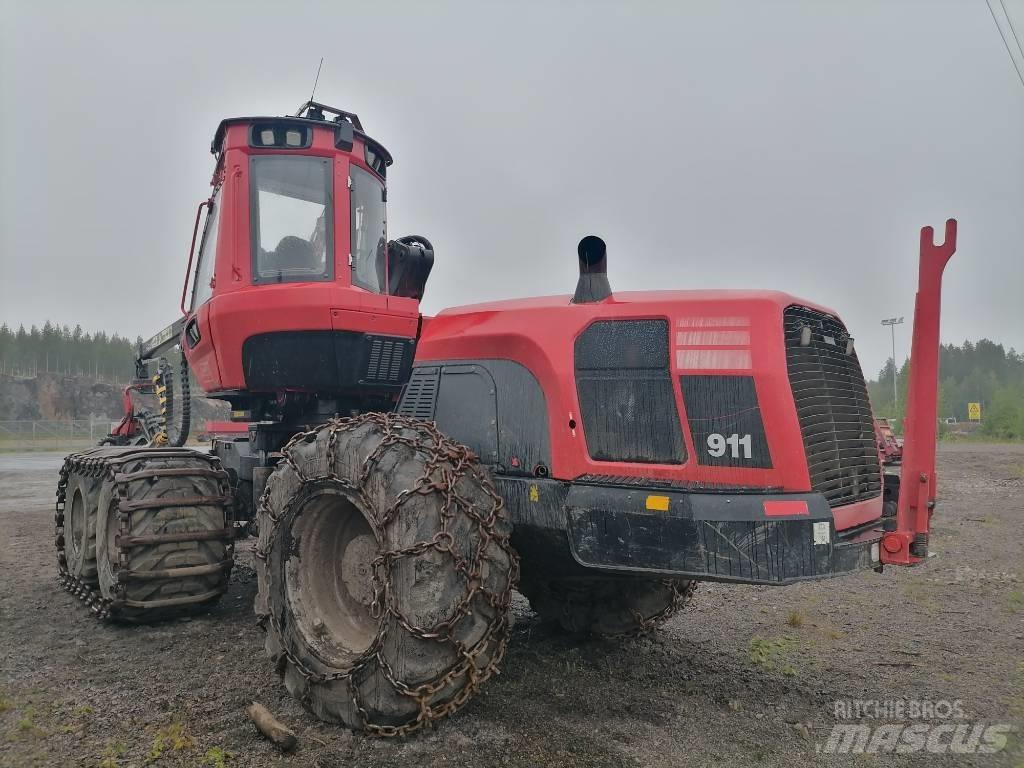 Komatsu 911 Hogstmaskiner