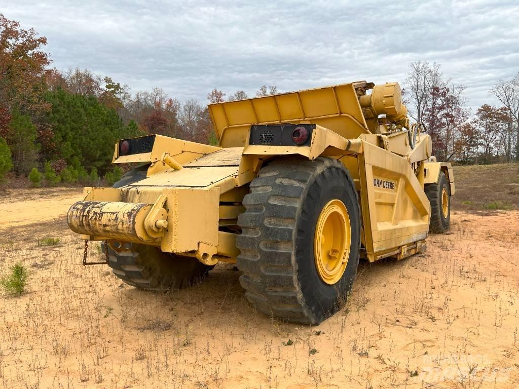 DEERE 862 Veiskrape