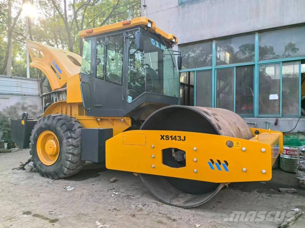 XCMG XS 142 J Valsetog