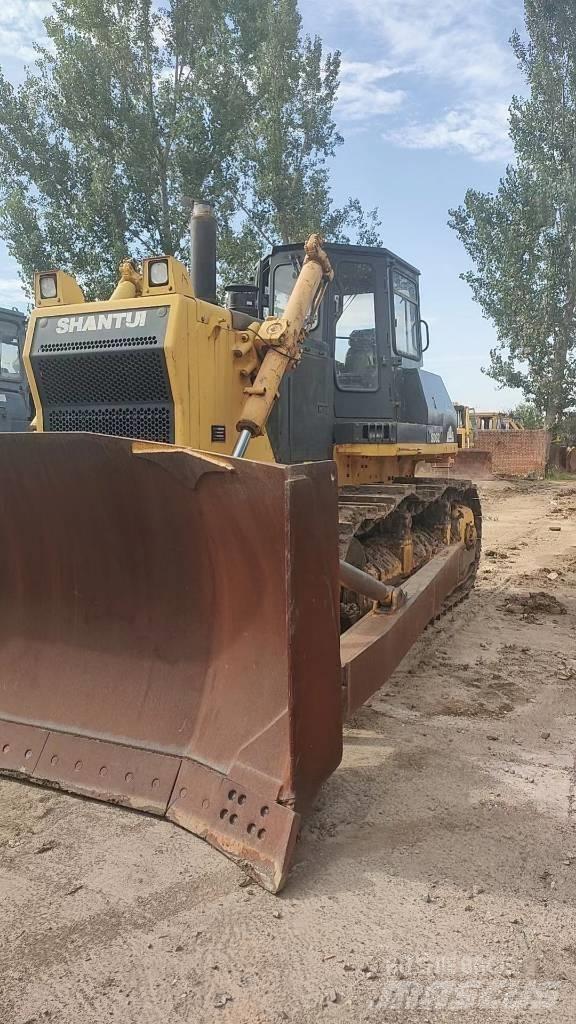Shantui SD 32 Dozere Beltegående