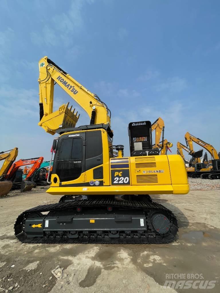 Komatsu PC 220 Beltegraver