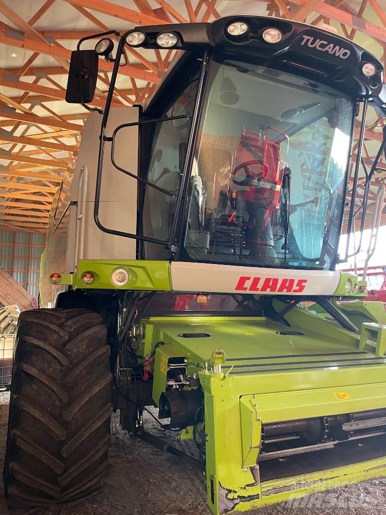 CLAAS Tucano 440 Skurtreskere