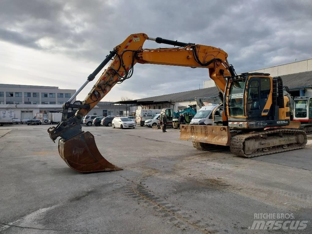 Hyundai HX 235 LCR Beltegraver