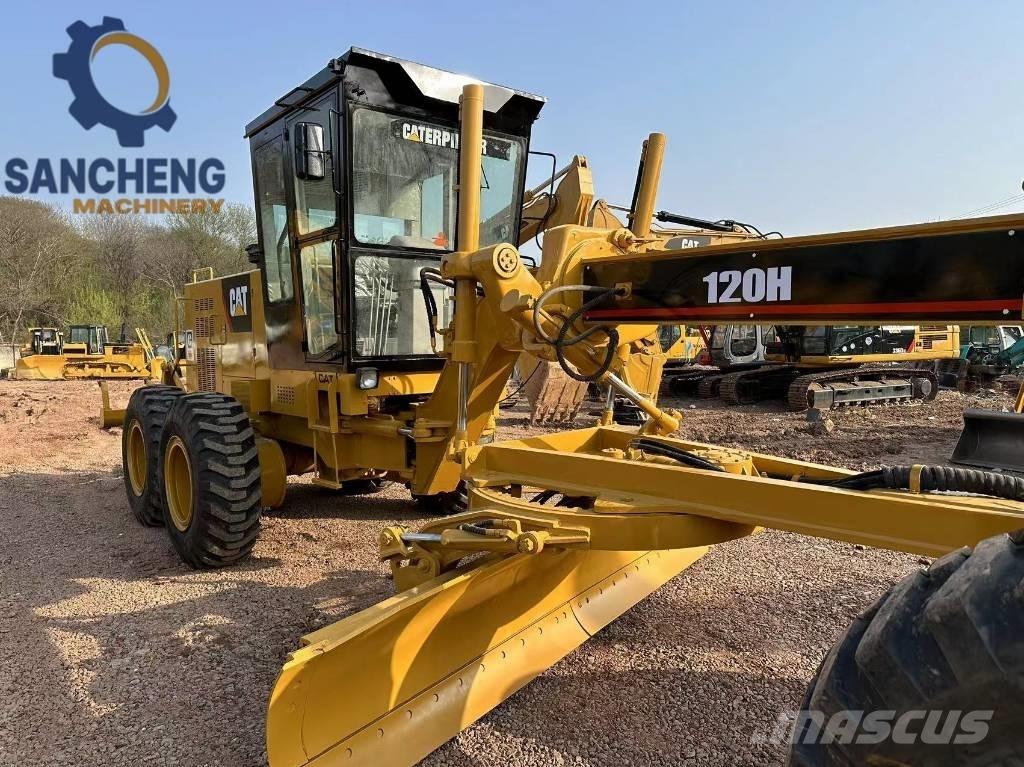 CAT 120H Veihøvler