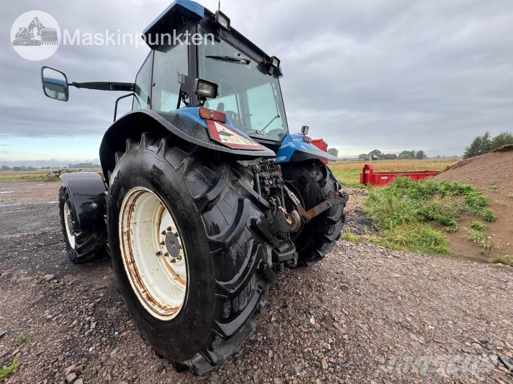 New Holland 8560 Traktorer