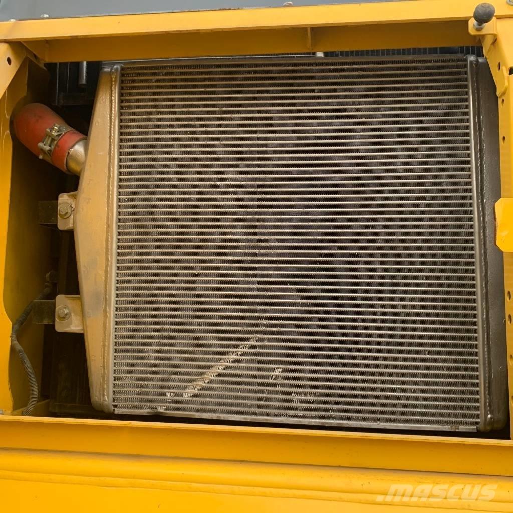 Komatsu PC450-8 Beltegraver