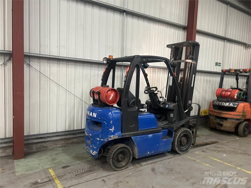 Nissan UD02A20PQ Propan trucker